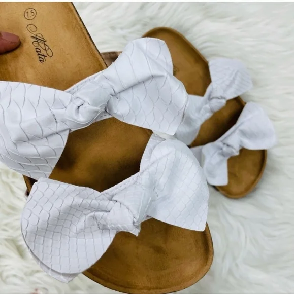 Mata Bow Sandal💞 - Picture 3 of 10